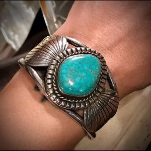 Vintage Native American Turquoise cuff